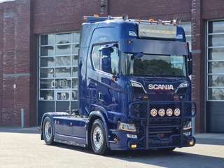 Scania S 2023 - 660S V8 NGS Highline 4x2 - Full spec - Like new - PTO/Hydraulic - Retarder - Leather - Bull bar te koop