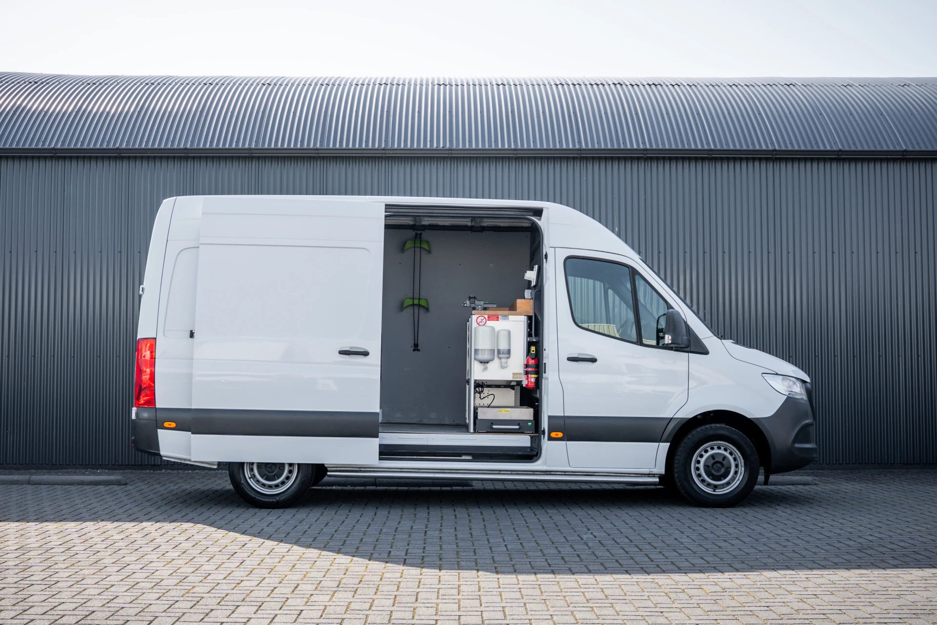 Mercedes-Benz Sprinter 2020 - 311 CDI RWD L2H2 | Volledig Ingericht | Mbux | Camera | Carplay | Climatronic Bild 7