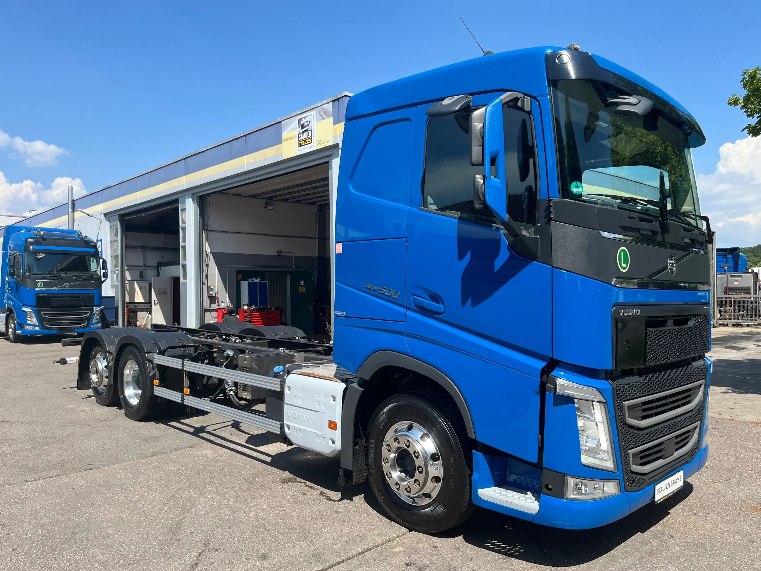 Volvo FH 2018 - 500 6x2 Chassis ADR, Hydraulik, Retarder, Lenkachse, Alcoa image 6