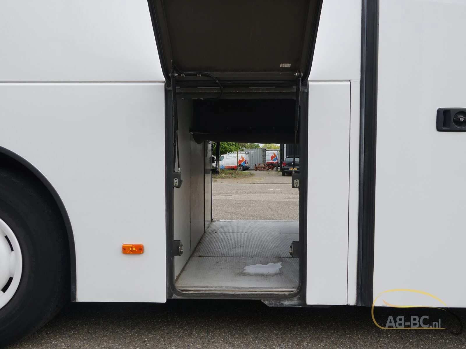 Volvo 9500H - 59 Seats EURO 6 2015 afbeelding 27
