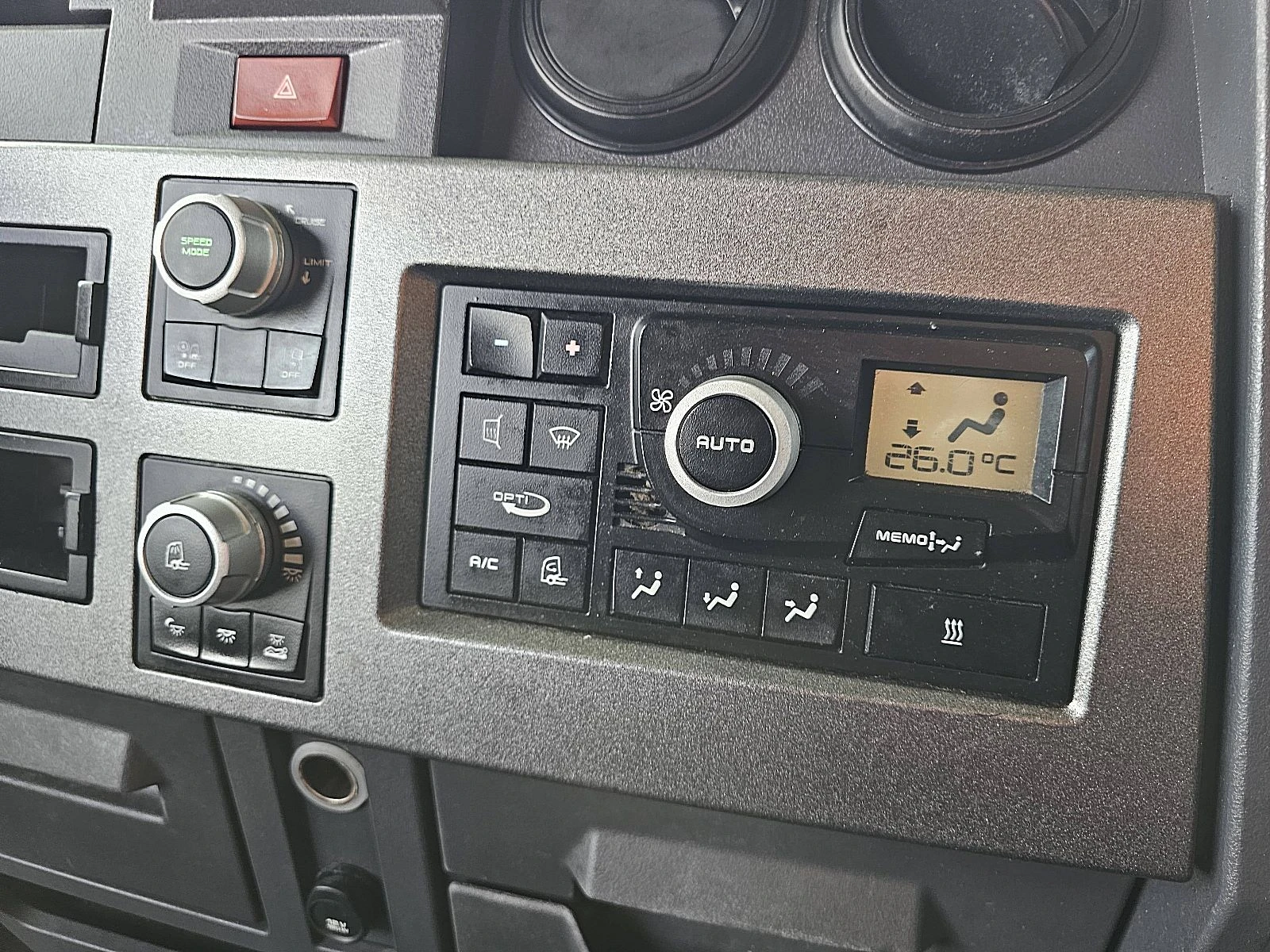 Renault 2019 - T 480 image 14