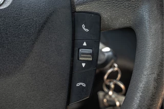 Iveco Daily 2015 - 35S13 L2H1 | 3.5T Trekgewicht | Climate | 3-Zits | Camera | Carplay | Cruise image 17