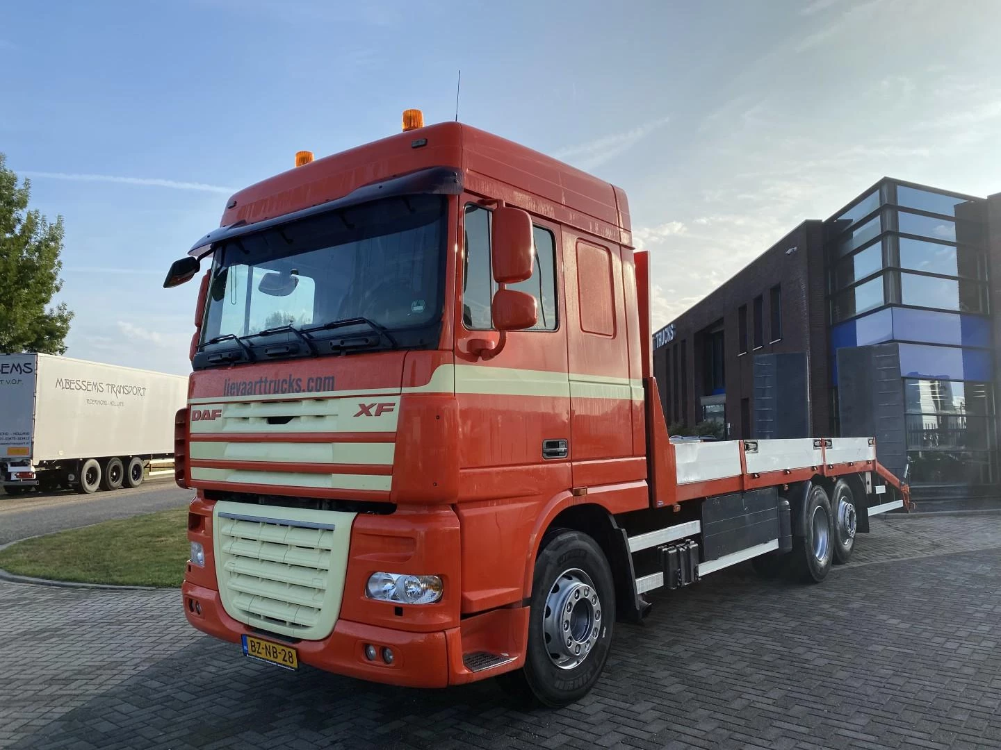 DAF XF105.410 2006 obrázek 1