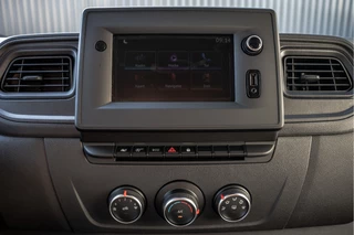 Renault Master 2023 - **2.3dCi | Bakwagen met Laadklep | LED | Carplay | Camera | Cruise** image 19