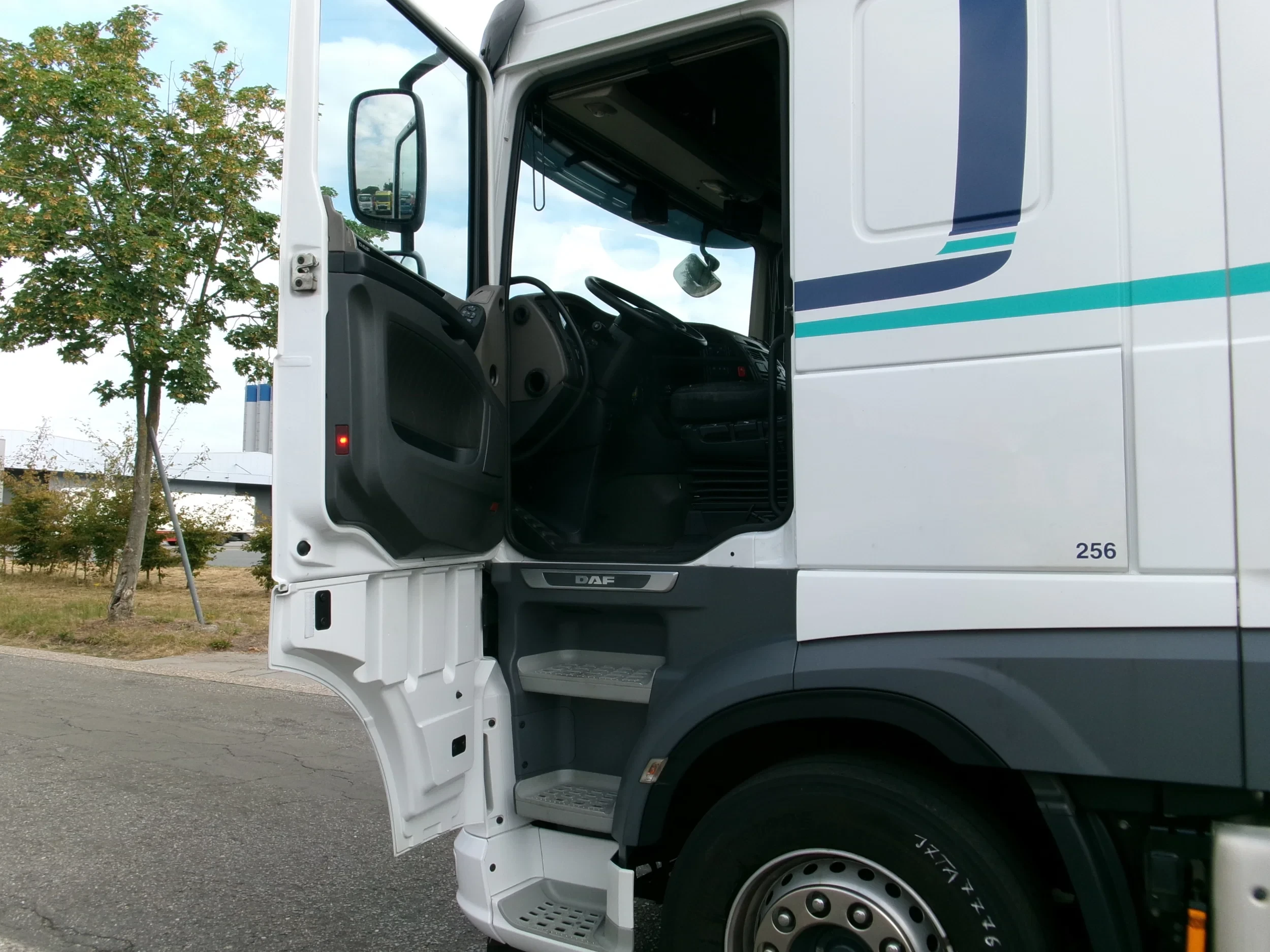 DAF XF 450 2019 - 6X2 NL TRUCK APK 07-2027 afbeelding 11