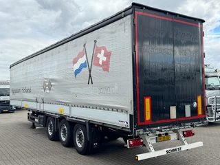 Schmitz Cargobull 2018 - Schuifzeil met Borden / Disc-Brakes / Huckepack / Code XL / Apk! afbeelding 2 miniatuur