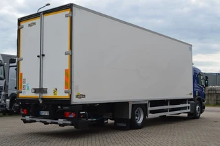 Scania P 2013 - P320 * EURO5 * CHEREAU BOX * CARRIER SUPRA 950 MT * 4X2 * afbeelding 3 miniatuur