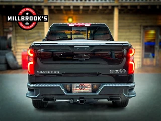 Chevrolet Silverado 2024 - High Country Black Edition 6.2 V8 420 PK, imagen 4