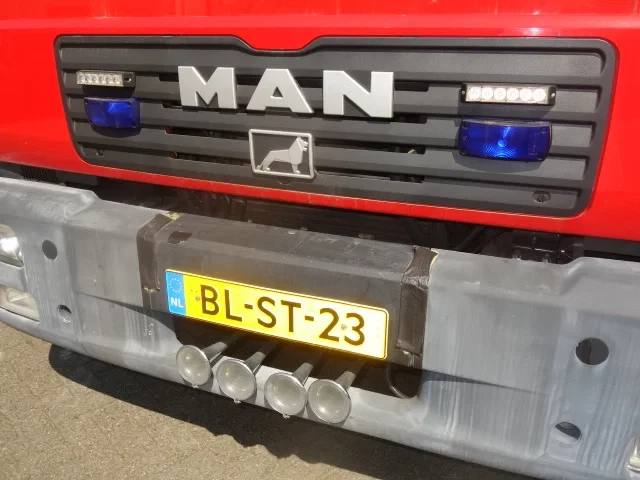 MAN LE 2002 - 220C GODIVA POMP 2000 LITER TANK,MANUAL GEARBOX obrázek 10