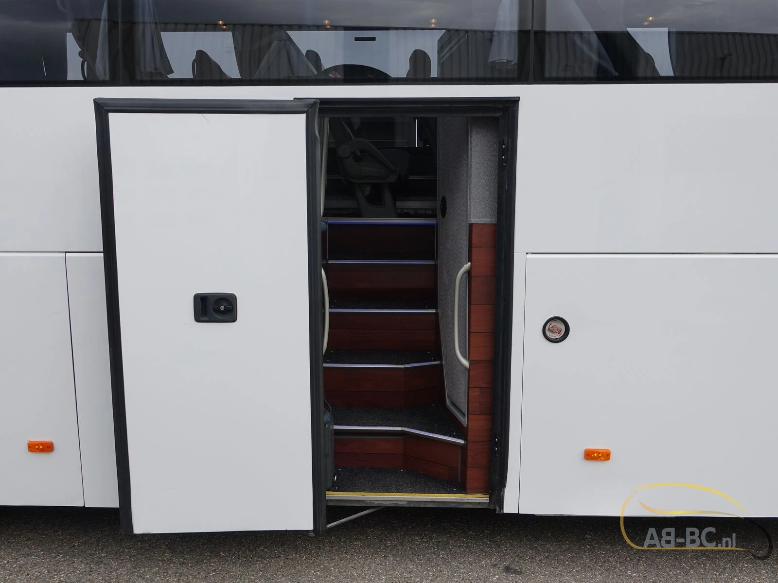 Volvo 9500H - 59 Seats EURO 6 2015 afbeelding 28