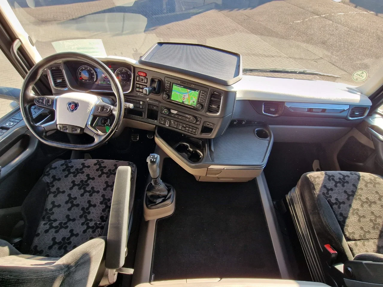 Scania R 2020 - R650 V8 NGS Highline 6x4 - Manual gearbox with retarder - Full air - 2x tank afbeelding 13