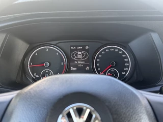 Volkswagen Transporter 2020 - 2.0 TDI 150 PK / L2H1 / 1e EIG. / ALUCA INRICHTING / TREKHAAK / IMPERIAAL / CRUISE / AIRCO / NAVI изображение 13