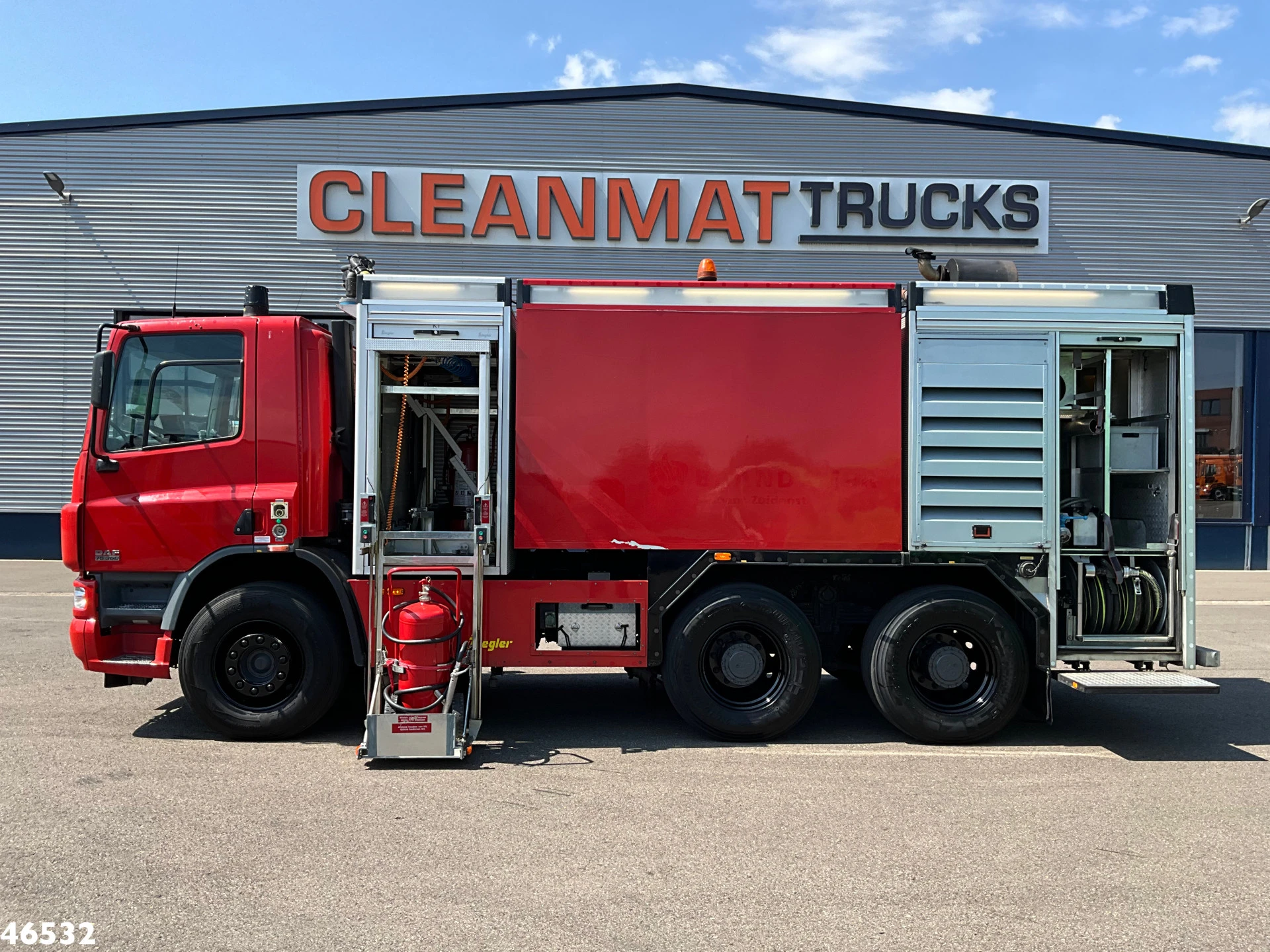DAF FAT 75 CF 360 6x4 ZIEGLER Brandweer / schuimbluswagen Just 78.346 km! 2003 afbeelding 1