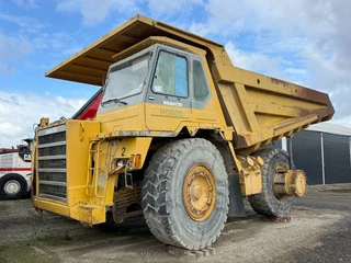 Komatsu 2001 - HD605-5 **Engine broken** Spare parts for sale! na prodej