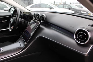 Mercedes-Benz C-Class 2022 - Estate 300e Luxury Line DISTRONIC CAMERA SFEER CARPLAY TREKHAAK immagine 14