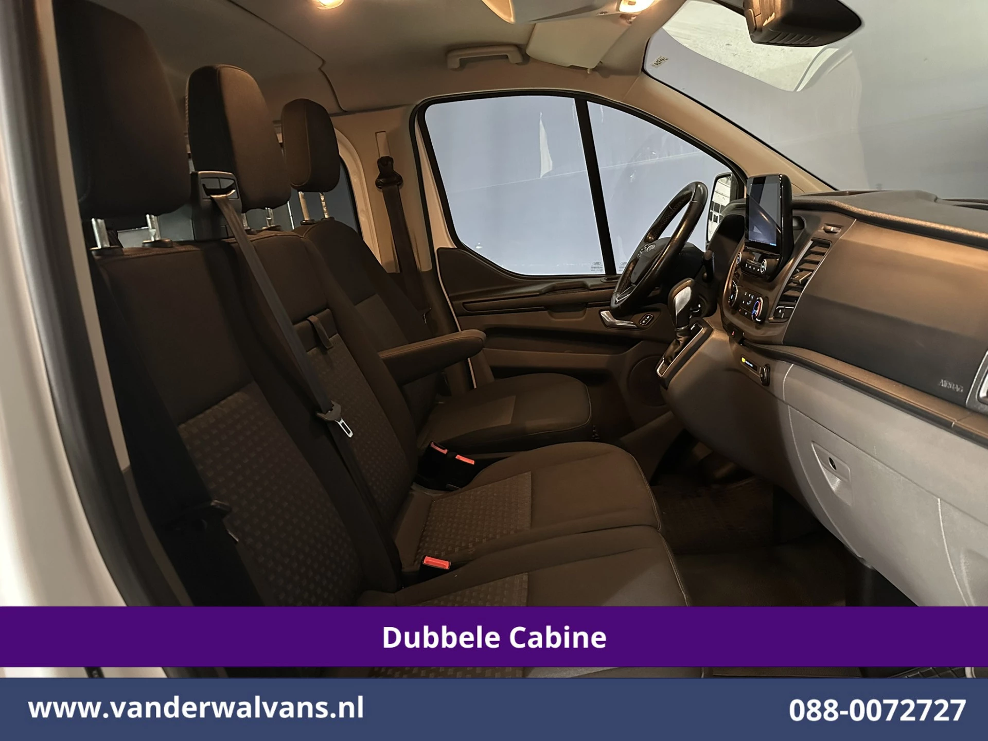 Ford Transit Custom 2019 - 2.0 TDCI 131pk Automaat L2H1 Dubbele Cabine Euro6 Airco | 6-Zits | Camera | Navigatie | Apple Carplay image 11