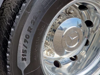 Mercedes-Benz Actros 2024 - 1863 Bigspace 4x2 - Retarder - Mirror cams - Leather - Alloy wheels - Driver Extent+ obrazek 33