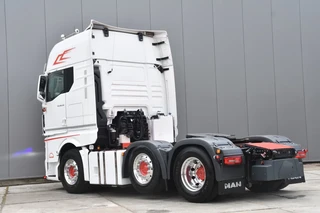 MAN TGX 2023 - 26.510 6x2/4 - NEW TACHO - RETARDER - 334 TKM - NAVI - 2 x FUEL TANKS - SLIDING FIFTH WHEEL - ALCOA'S - LED LIGHTS - TOP CONDITION - afbeelding 3 miniatuur