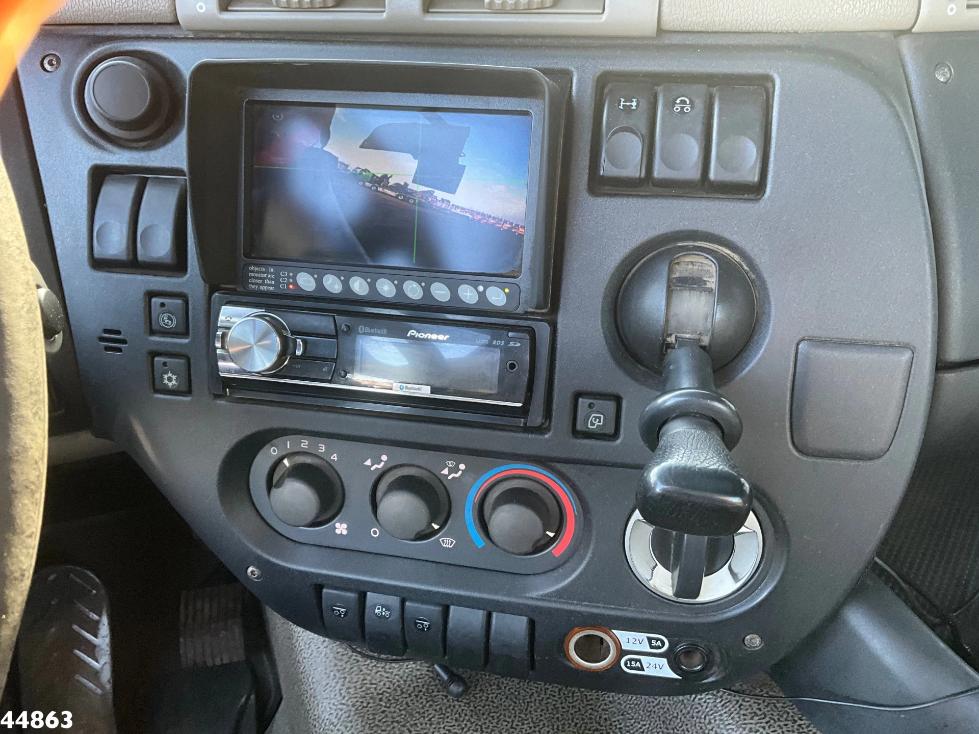 DAF 85 2012 - FAQ CF 460 HMF 16 Tonmeter Z-kraan image 14