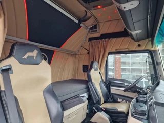 MAN TGX 2020 - 18.510 4x2 - Lowdeck - Custom interior - Full air - Night clima - Euro 6 - Alloy wheels afbeelding 22