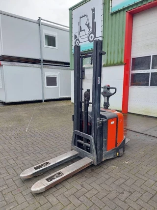 BT N/A 2004 - SPE125L stapelaar met initiaal heffing obrazek 8