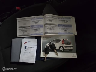 Peugeot 107 2011 - 1.0-12V Accent obrazek 12