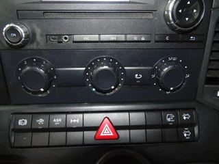 Mercedes-Benz Antos 2013 - N/A image 33