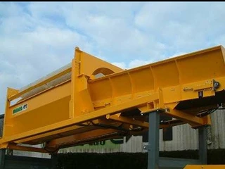 Menart TSC 1535 stationare trommelzeef met bunker na prodej