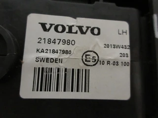 Volvo - 21847980 SCHAKEL POOK VOLVO FH 460 EURO 6 imagem 3 miniatura