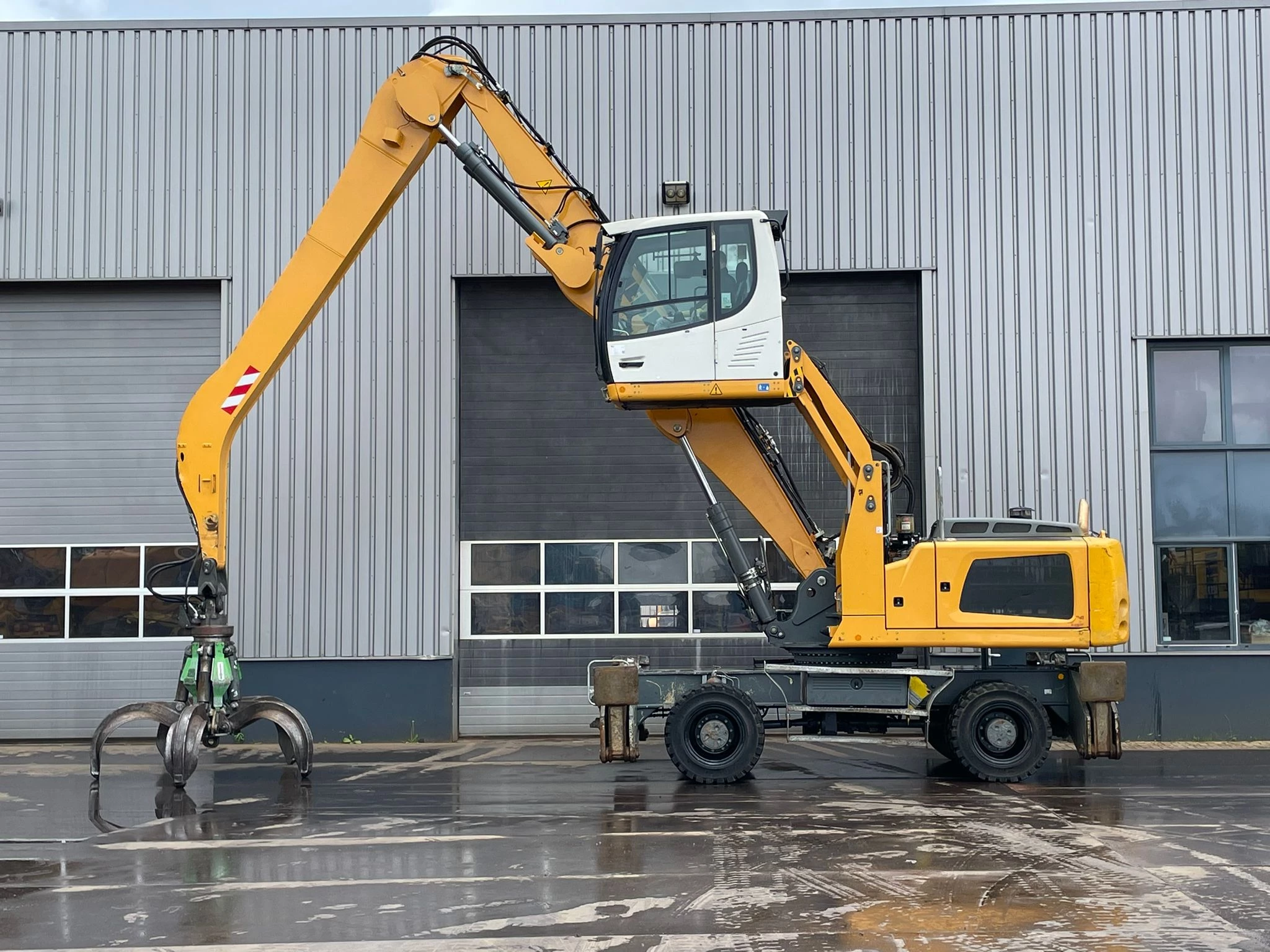 Liebherr LH30 M - Material Handler 2018 afbeelding 1