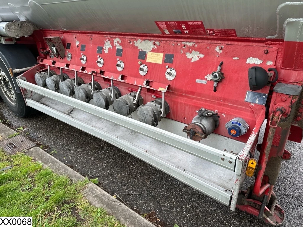 Trailor 2007 - Fuel 40119 Liter, 7 Compartments Bild 9
