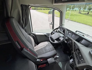 Volvo FH 2016 - 13.460 EURO 6 ONLY 766.000 KM FULL SPOILER 2X TANKS HOLLAND-TRUCK imagen 11