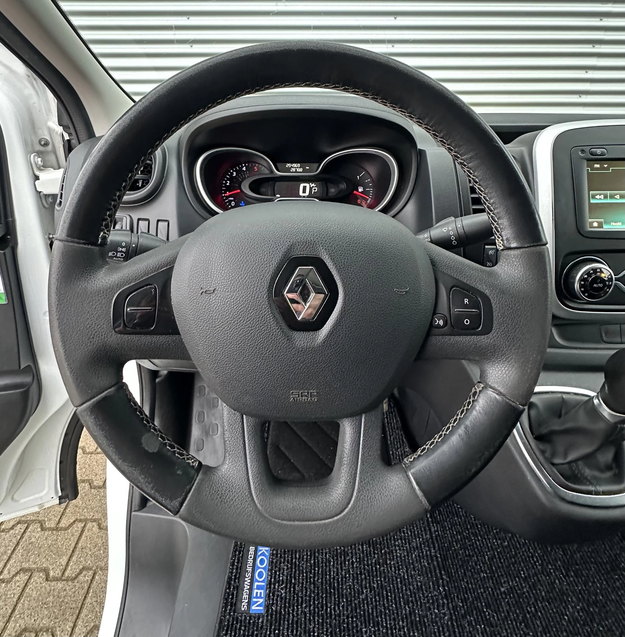 Renault Trafic 2021 - 2.0 dCi 145PK L2H1 DC Dubbele cabine automaat Bild 10