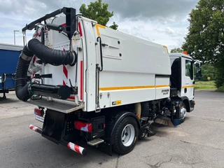MAN TGL 2018 - 12.250 *Kehrmaschine *FAUN Viajet 5R/LH image 3