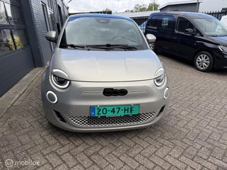 Fiat 500e 2025 - Giorgio Armani 42 kWh 118 PK Airco Navi Pano Leder изображение 7