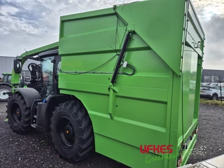 JCB N/A 2021 - Fastrac 4220 met container obrazek 23