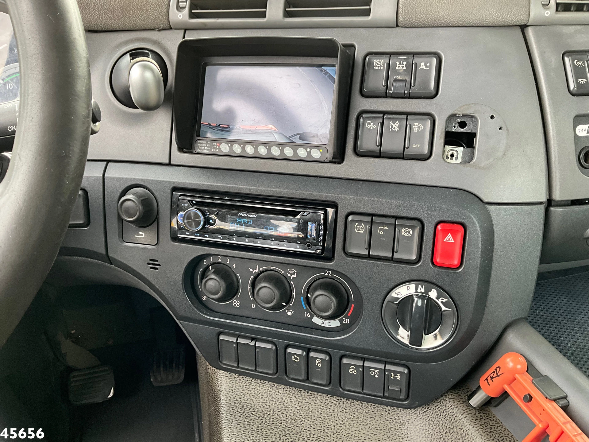DAF 400 2016 - FAN CF Euro 6 Multilift 26 Ton haakarmsysteem obrázek 14