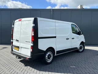 Renault Trafic 2020 - 2.0 dCi 120 PK / L1H1 / 1e EIG. / **INRICHTING** / TREKHAAK / AIRCO / CRUISE / LED KOPLAMPEN afbeelding 3 miniatuur