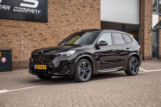 BMW iX1 2023 - xDrive30 67 kWh, Pano, Leder, Carplay, Ambient, H&K zdjecie 2