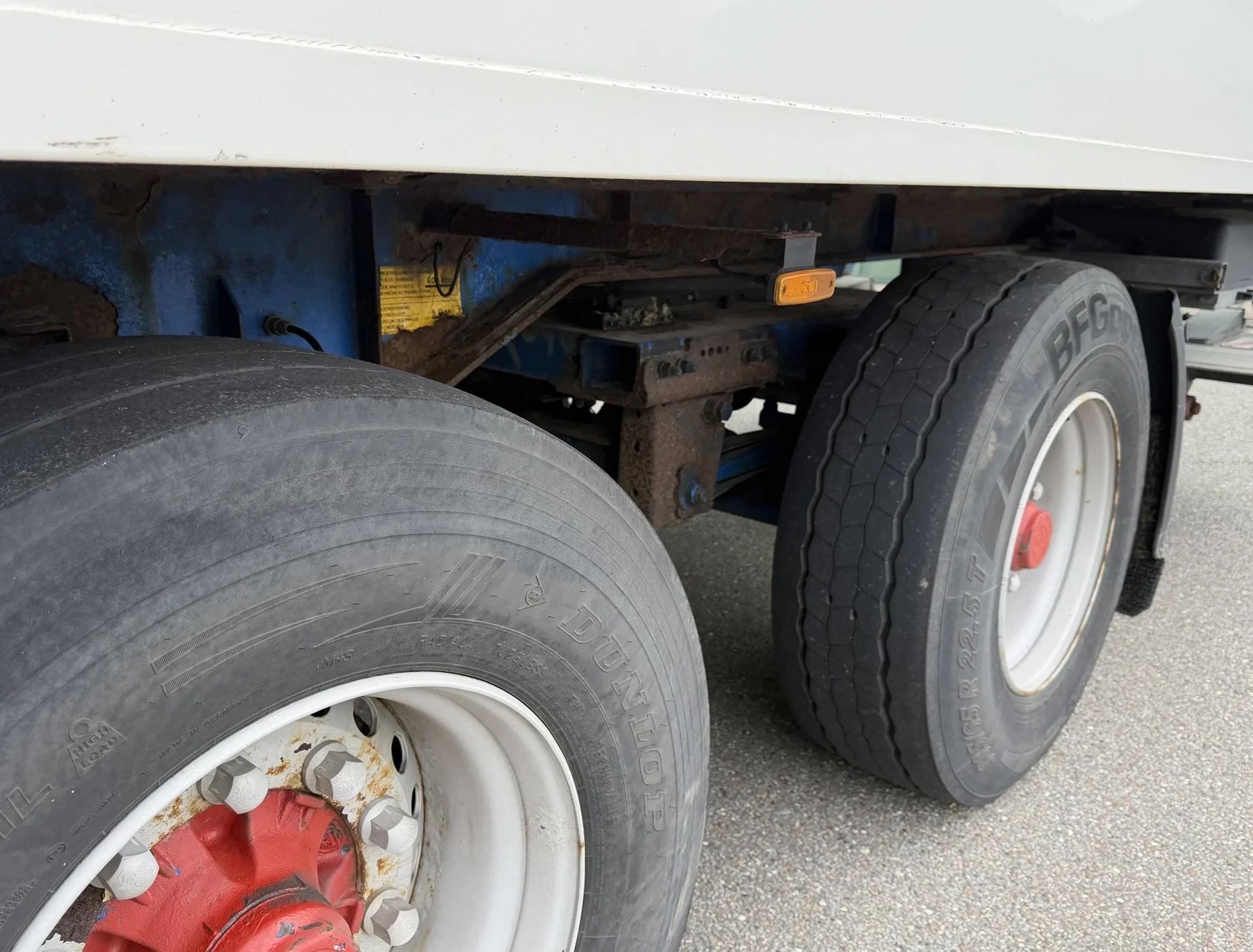 Pacton 2008 - HEIWO ISOLATED BOX STEERING AXLE DRUM BRAKES TAIL LIFT HOLLAND-TRAILER image 18