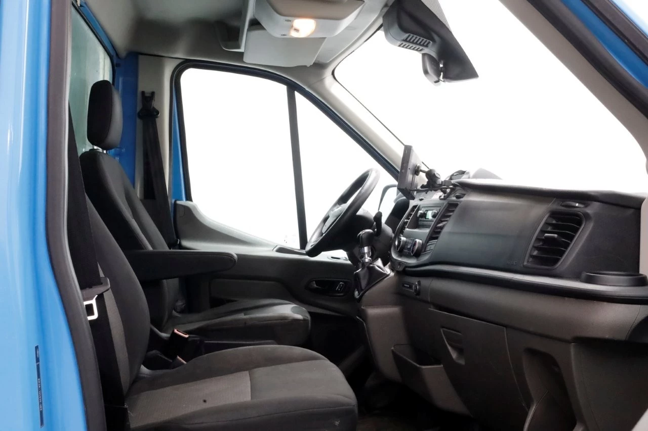 Ford Transit 2020 - 350 2.0 TDCI 130pk Bakwagen met achterdeuren 2-Persoons 12-2020 image 3