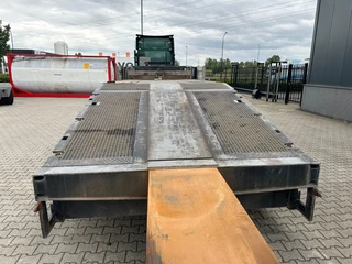 Broshuis N/A 2017 - 3ABSD Lowloader 3-axle / GVW: 59.000kg / Neck: 23.000kg / hydraulic steering + ramps + loading table / 4.60m extendable / winch / liftaxle image 73