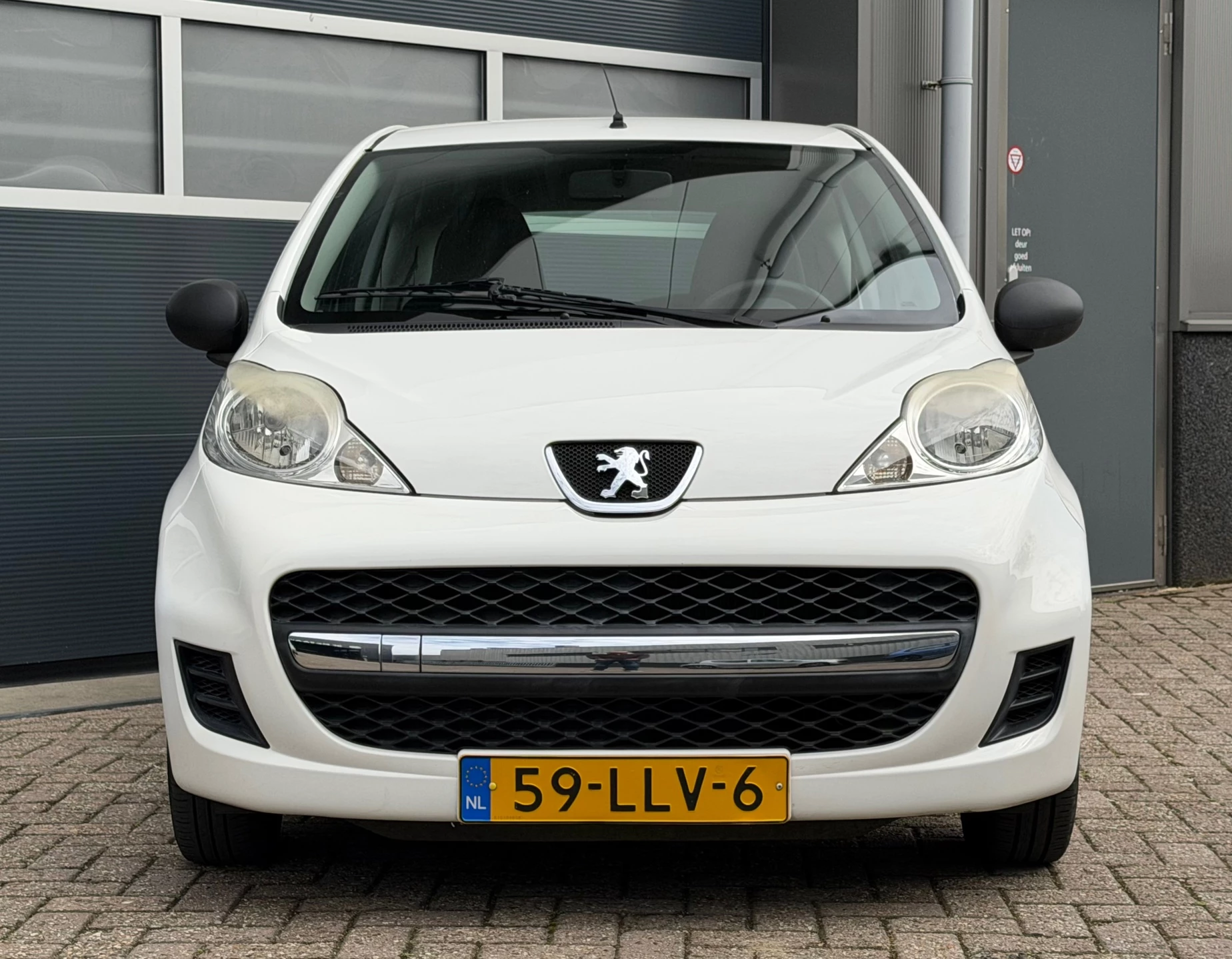 Peugeot 107 2010 - 1.0-12V XR bj.2010 Stuurbekr|Radio|Nette staat. obrázek 4