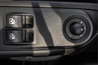 Iveco Daily 2023 - 35S14 L2H2 | 3-Zits | 136 PK | Climate | Airco imagen 23