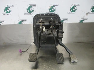 Volvo - 21761966// 82545137 PEDAAL SYSTEEM VOLVO FL 210 EURO 6 afbeelding 3 miniatuur