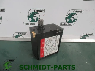 Renault 2017 - 7421726535 Kantel Pomp zu verkaufen