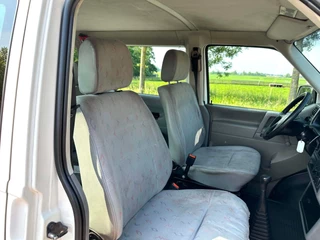 Volkswagen Transporter 2001 - Kombi 1.9 TD 332 Youngtimer 2+2+2+3 Marge image 30