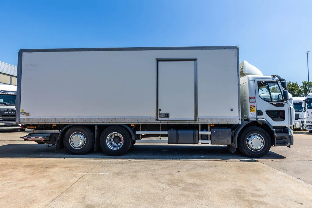 Renault 2017 - D26.320-6x2+DHOLLANDIA 2T. afbeelding 6