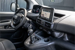 Peugeot Partner 2022 - 1.5 BlueHDi 100PK | 3-Zits | Camera | Carplay | Cruise | PDC | Airco | Trekhaak afbeelding 2 miniatuur