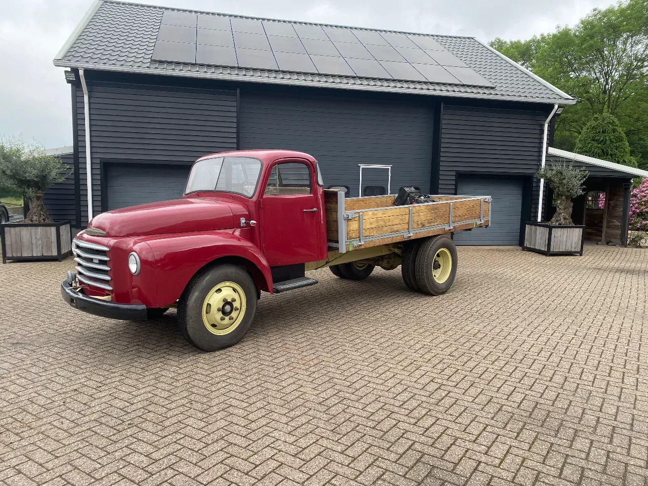 1953 - | L370 | 1953 | PERFECT CONDITION !!! | 6 CILINDER BENZINE ENGINE | obrázek 2